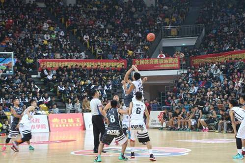 家校携手聚合力 同心共育促成长 ｜ 东岗小学召开新学期家长会